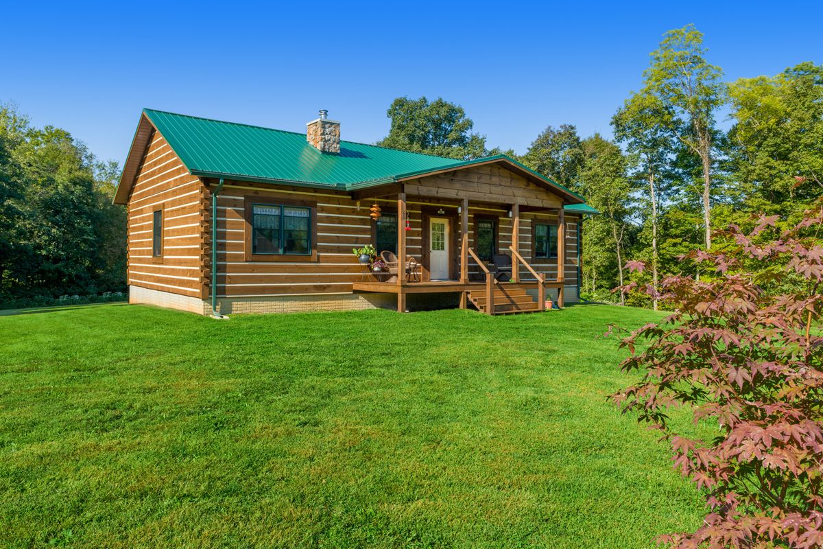 IDEAS-APP-LS Taylor-exterior-front